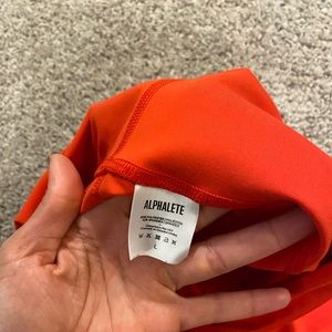 Alphalete surface pocket legging